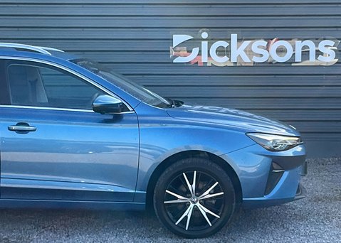 MG MG5 EV 61kWh TROPHY 6