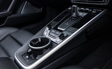 Porsche 911 Turbo S Cabriolet (992) 29