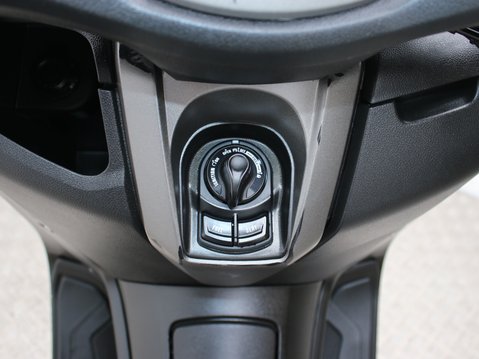 Yamaha Nmax 125 GPD125-A ABS 20