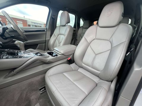 Porsche Cayenne 3.0 Cayenne V6 D Tiptronic 4WD 5dr - NATIONAL DELIVERY* 21