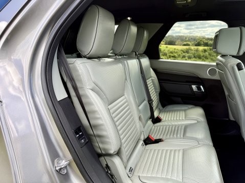 Land Rover Discovery SDV6 HSE LUXURY 27