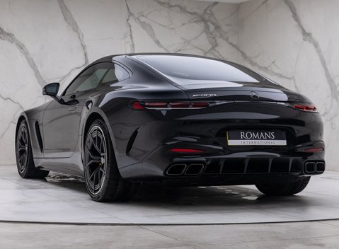 Mercedes-Benz Amg GT 63 PREMIUM + 7