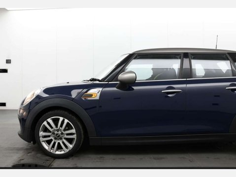 Mini Hatch 1.5 Cooper Seven 5dr 6