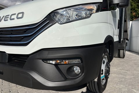 Iveco Daily 35C18H 3750WB Arborous Toolbox Tipper - Comfort Pack 21