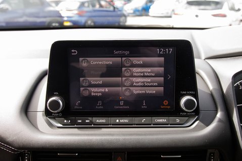 Nissan Qashqai DIG-T ACENTA PREMIUM DCT MHEV 26