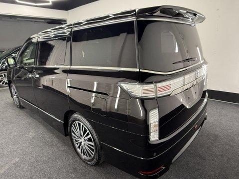 Nissan Elgrand E52 3.5 V6 4WD Highway Star, PNE52 29