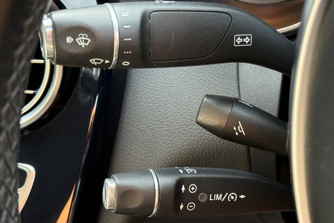 Mercedes-Benz C Class C250 D AMG LINE PREMIUM - 10 SERVICES - 2 OWNERS - LIGHT INTERIOR 43