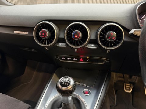 Audi TT 1.8 TFSI Black Edition Euro 6 (s/s) 3dr 51