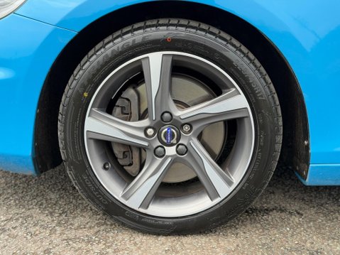 Volvo V40 2.0 D4 R-Design Euro 6 (s/s) 5dr 22