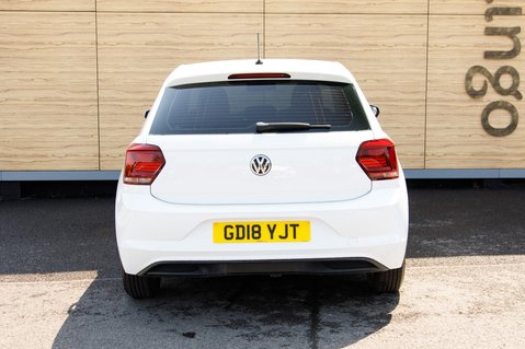 Volkswagen Polo SE 6
