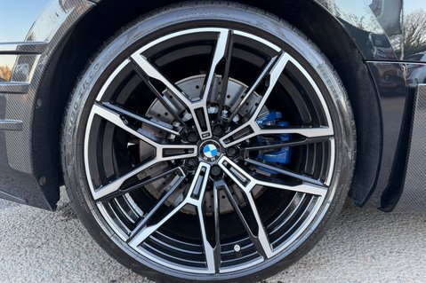 BMW M2 M2 - M PERFORMANCE EXHAUST & BODYKIT -DRIVING ASSISTANT +COMFORT PACK  81