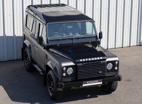 Land Rover Defender 90 Autobiography Edition 8