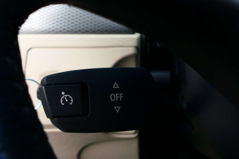 BMW 3 Series 3.0 325i M Sport Auto 2dr 40