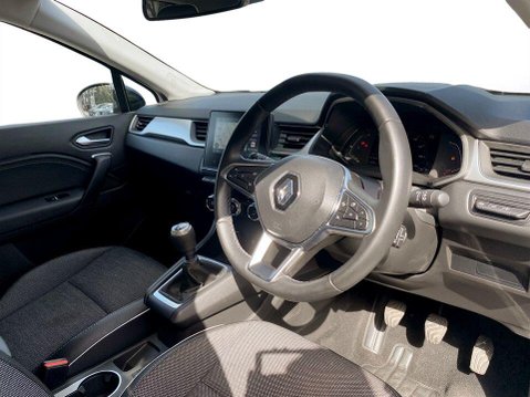 Renault Captur 1.0 TCe techno SUV 5dr Petrol Manual Euro 6 (s/s) (90 ps) 12