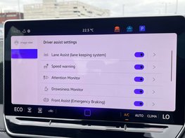 Volkswagen Tiguan 1.5 Tiguan Life TSi PHEV Semi-Auto 5dr 41