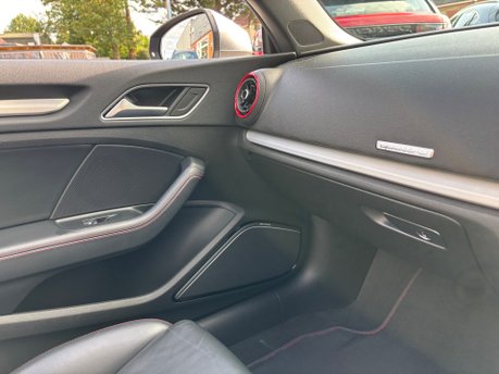 Audi S3 2.0 TFSI Cabriolet 2dr Petrol S Tronic quattro Euro 6 (s/s) (310 ps) 33