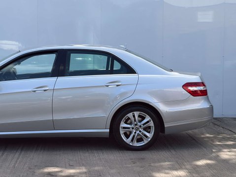 Mercedes-Benz E Class 2.1 E220 BlueEfficiency AvantGarde CDi Auto 4dr 50