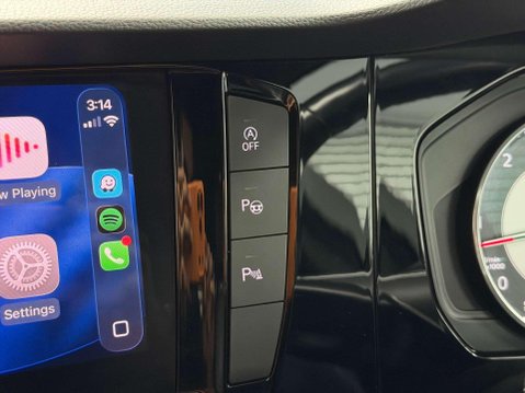 Volkswagen Touareg 3.0 TDI V6 R-Line SUV 5dr Diesel Tiptronic 4Motion Euro 6 (s/s) (286 ps) 56