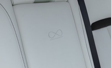 Rolls-Royce Cullinan Series II BLACK BADGE 18