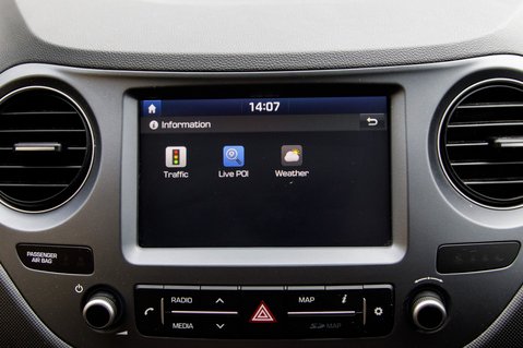 Hyundai i10 PREMIUM SE 21