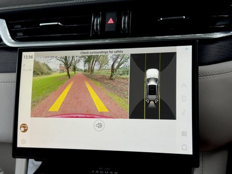 Jaguar F-Pace R-DYNAMIC BLACK 65