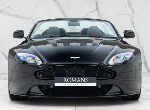 Aston Martin V12 Vantage S Roadster 4