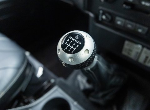 Land Rover Defender 90 XS 23