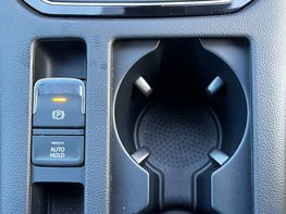 Volkswagen Passat 1.5 Passat R-Line TSi Evo 5dr 59