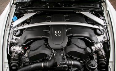 Aston Martin V12 Vantage AMR 35