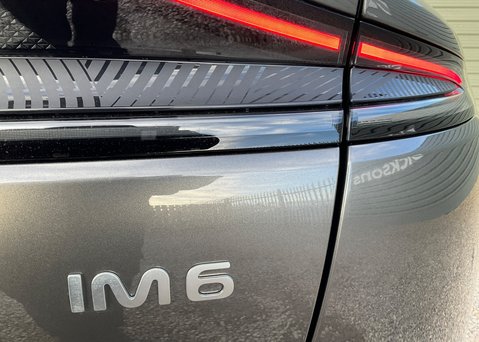 MG IM6 100kWh LAUNCH EDITION AWD 19