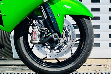 Kawasaki ZX ZZR 1400 9