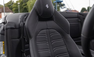 Ferrari California T 15