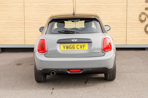 Mini Hatch COOPER 6