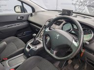 Peugeot 5008 BLUE HDI S/S ALLURE 12