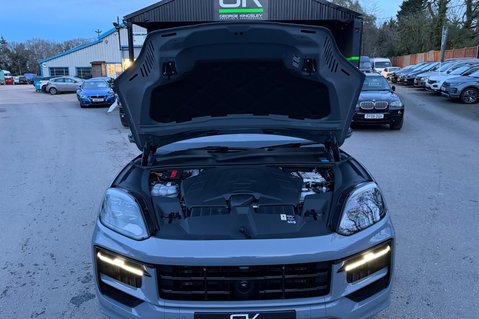 Porsche Cayenne V6 S E-HYBRID BLACK EDITION - PANORAMIC ROOF - AS NEW CONDITION 72