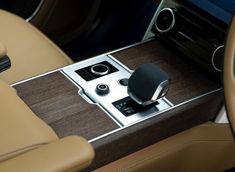 Land Rover Range Rover P530 Autobiography 19