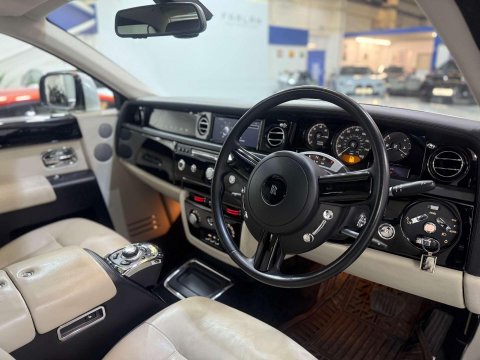 Rolls-Royce Phantom 6.7 V12 Saloon 4dr Petrol Auto Euro 5 (453 bhp) 24