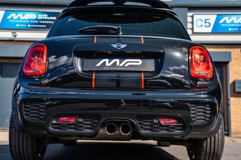 Mini Hatch 2.0 John Cooper Works Auto 3dr 47