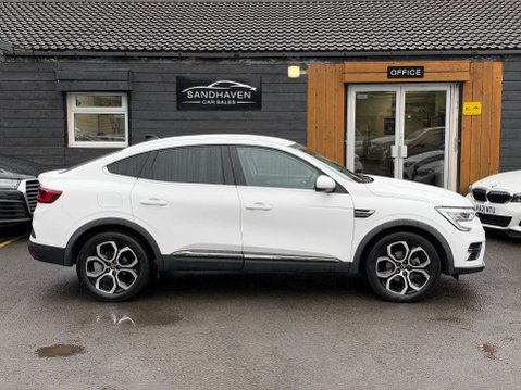 Renault Arkana 1.6 E-TECH techno SUV 5dr Petrol Hybrid Auto 2WD Euro 6 (s/s) (145 ps) 4