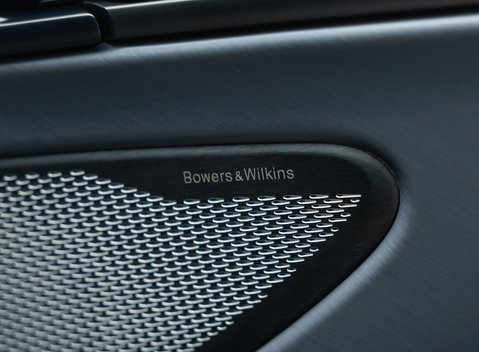 Aston Martin Vanquish V12 28