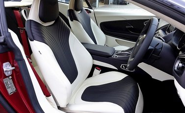 Aston Martin DB11 Launch Edition 18