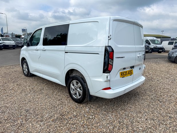 Ford Transit Custom Crew Cab SWB L1H1 Limited 320 A/C Alloys Camera Nav Sensors EURO 6 11