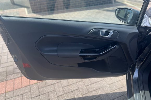 Ford Fiesta 1.25 ZETEC 36