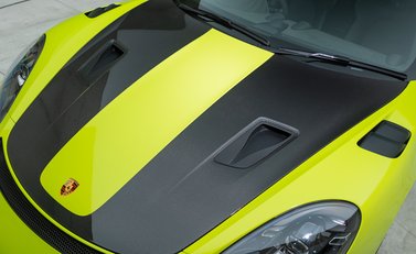 Porsche Cayman GT4 RS (718) 31