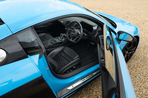 Audi R8 5.2 FSI V10 Performance Carbon Black Coupe 2dr Petrol S Tronic quattro Euro 35