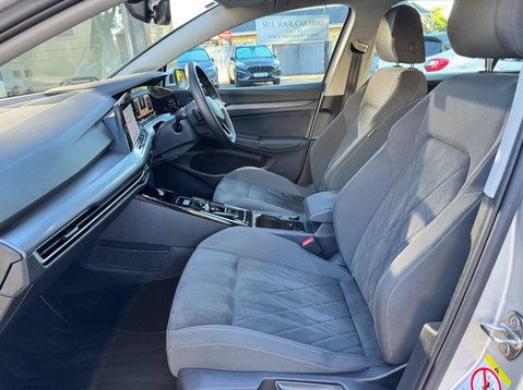 Volkswagen Golf STYLE ETSI DSG 37