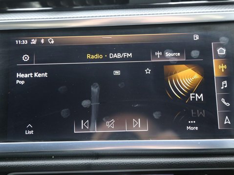 Audi Q3 1.5 TFSI CoD 35 S line S Tronic Euro 6 (s/s) 5dr 16