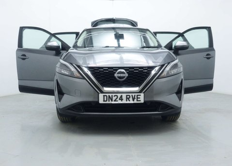 Nissan Qashqai 1.3 DIG-T MHEV Acenta Premium SUV 5dr Petrol Hybrid XTRON Euro 6 (s/s) (158 51
