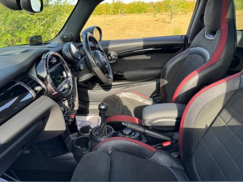 Mini Hatch 2.0 John Cooper Works Euro 6 (s/s) 3dr 54