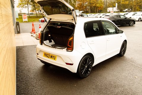 Volkswagen Up R-LINE 26